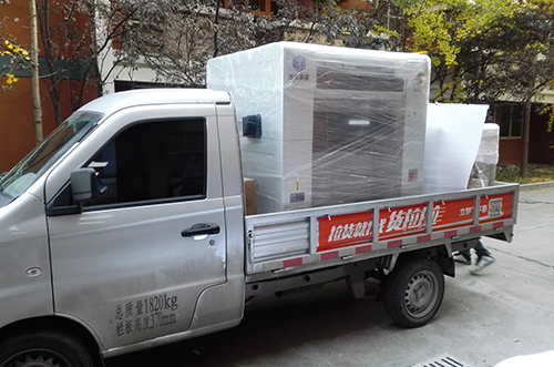 寧波客戶SMT設(shè)備專車送貨，貨到上門安裝調(diào)試